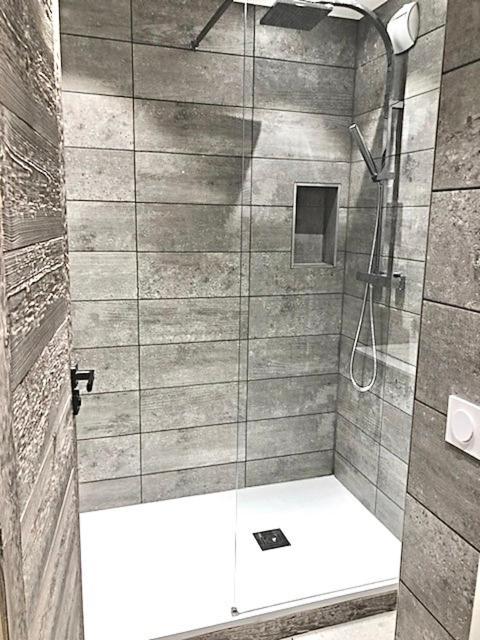 Appartement Chaleureux Au Pied Des Pistes, 4 Personnes, Wifi Val Thorens Eksteriør billede